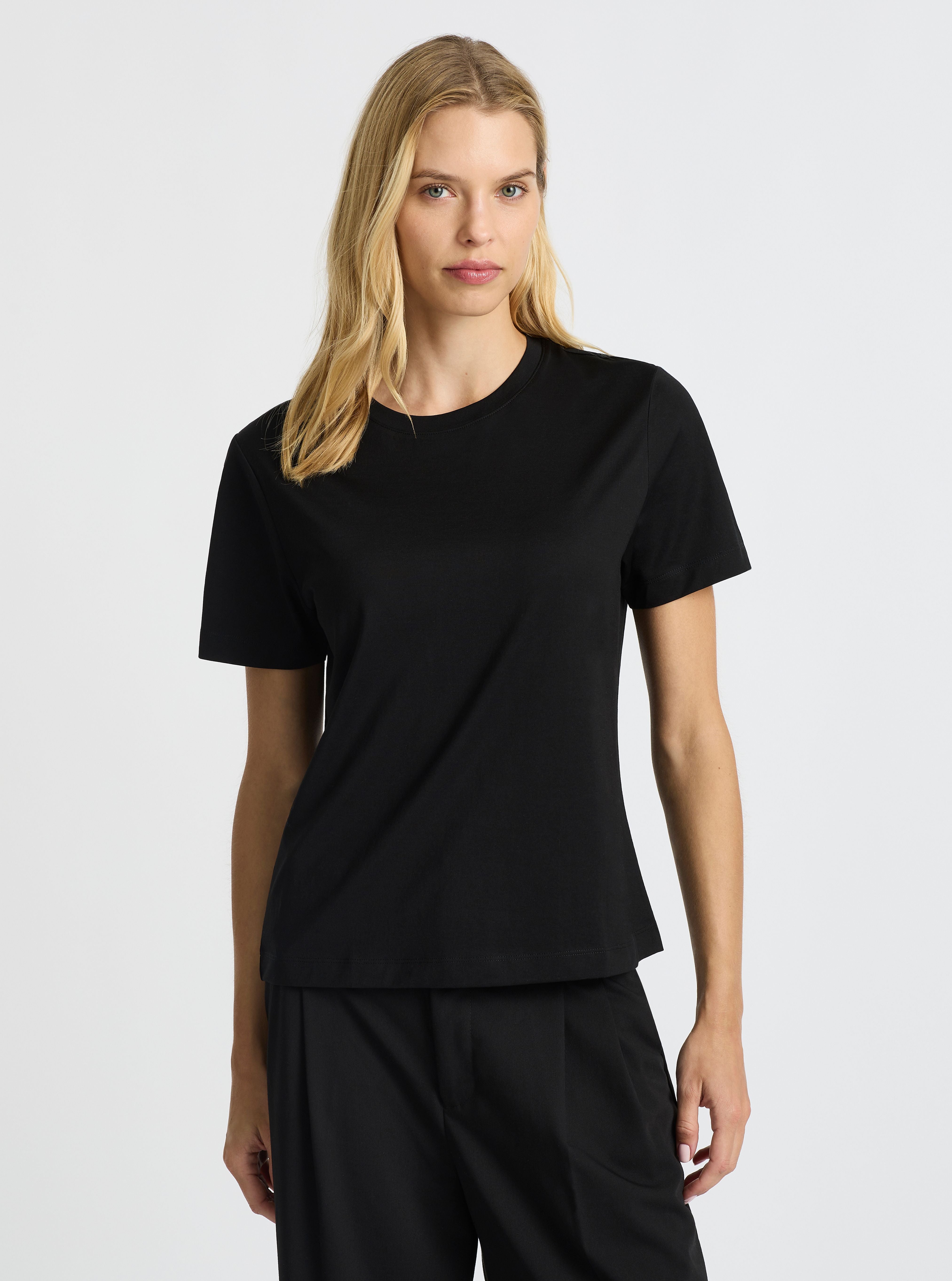 Black|Supima® Mercerised Crew Tee for women – premium soft cotton t-shirt|Karolina is 5'10" and wearing a size S