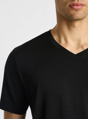 Black|Supima® Mercerised V-neck Tee for men – premium soft cotton t-shirt|Evans is 6’2” and wearing a size M